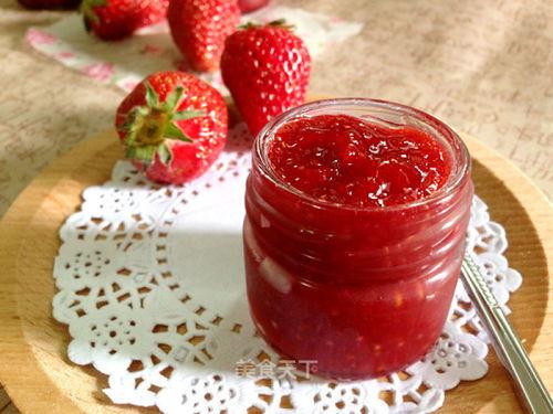 娱乐吃瓜军草莓果酱