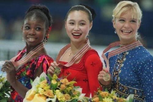 娱乐吃瓜酱典妻,娱乐吃瓜酱的婚姻悬疑大剧