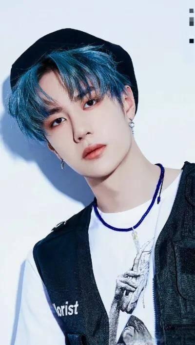 娱乐吃瓜圈王一博